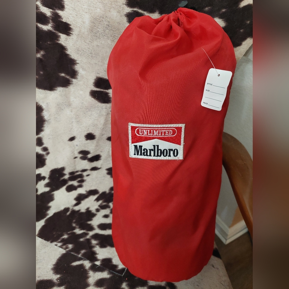 Marlboro Unlimited Red Sleeping Bag